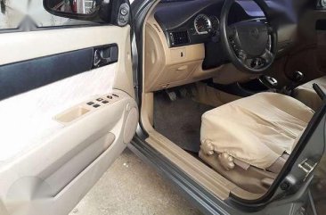 Manual tranny 2004 Chevrolet Optra all power elegant interior for sale