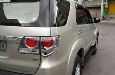 Toyota Fortuner manual diesel 2.5g 2012 for sale