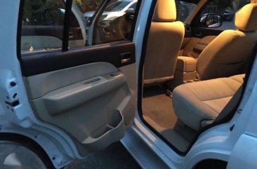 2010 Ford Everest 4x2 AT White For Sale 