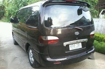 Hyundai Starex 2012 MT Brown Van For Sale 