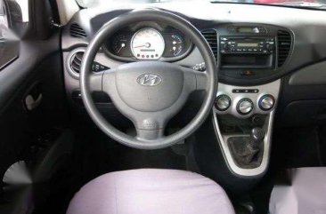 HYUNDAI i10 2010 MT White HB For Sale 