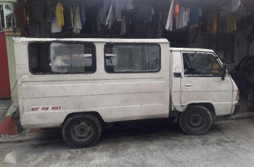 Mitsubishi L300 97 pick ups FOR SALE