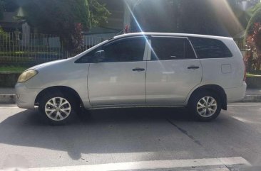 2005 Toyota innova J MT Silver SUV For Sale 