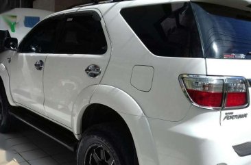 Toyota Fortuner V 4x4 2009 FOR SALE