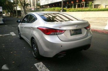 Hyundai Elantra GLS 2012 MT Silver Sedan For Sale 