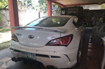 Hyundai Genesis Coupe 3.8 AT White For Sale 