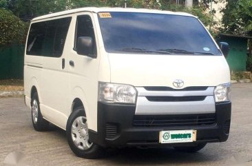 Toyota HiAce GL 2016 MT White Van For Sale 