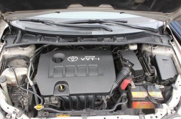 Well-kept Toyota Corolla Altis E 2012 for sale