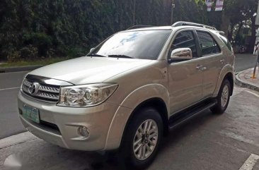 2010 Toyota Fortuner G 4x2 DSL AT Silver For Sale 