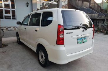 Toyota Avanza J 2009 MT White SUV For Sale 