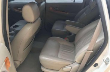 2012 Toyota Innova V AT White SUV For Sale 