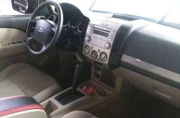 Well-maintained Ford Everest 2013 for sale