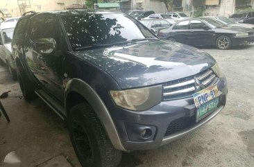 Mitsubishi Strada 4X4 2.5 2010 MT Gray For Sale 