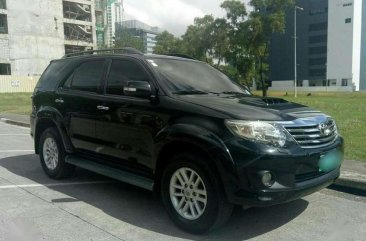 2012 Toyota Fortuner V 4x4 AT Diesel Cebu unit for sale