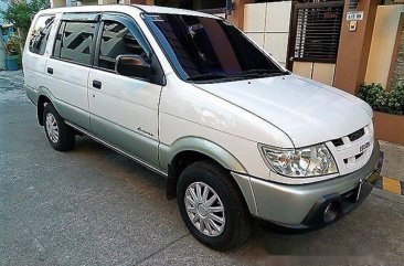 Well-maintained Isuzu Crosswind 2008 for sale