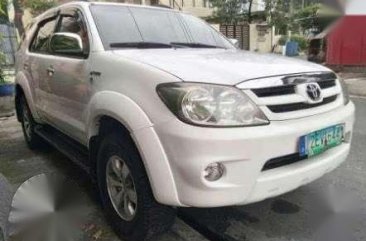 FOR SALE TOYOTA Fortuner 2006 gasoline