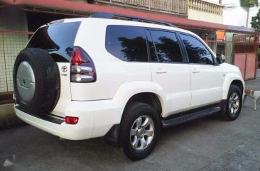 Toyota Prado 2005 4x4 AT White SUV For Sale 