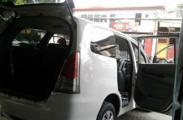 Toyota Innova 2010 J for sale