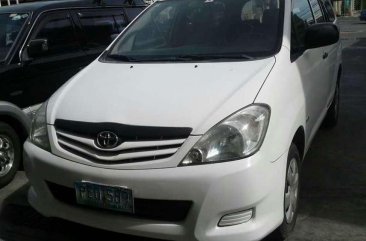 Toyota Innova 2010 J for sale