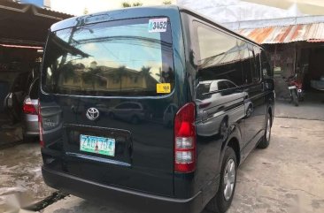 2005 Toyota Hiace commuter van diesel FOR SALE