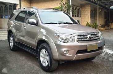 2011 Toyota Fortuner G Diesel Automatic for sale