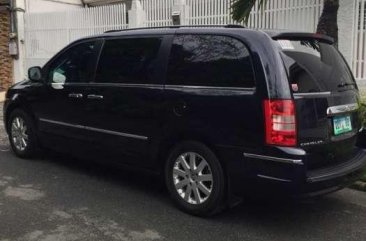 FOR SALE 2010 Chrysler Town and Country