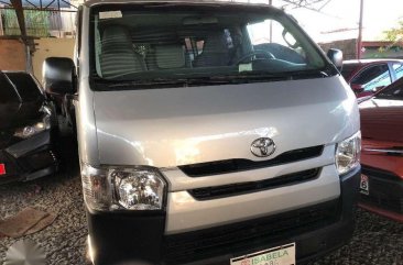 2015 Toyota Hiace Commuter 2.5 MT Silver for sale