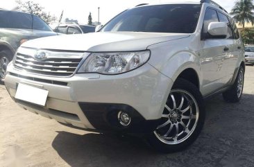 2010 Subaru Forester 4X2 2.0X AT White For Sale 