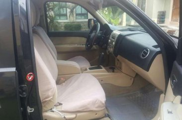 2011 Ford Everest 4x2 AT Black SUV For Sale 