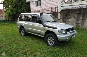 For sale Mitsubishi Pajero 1998 Field Master 4x4 with trailer