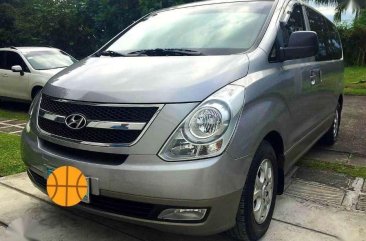 Hyundai Grand Starex VGT CRDi AT Silver For Sale 