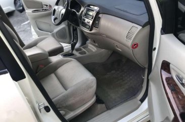 Toyota Innova 2.5G DSL AT 2012 White For Sale 