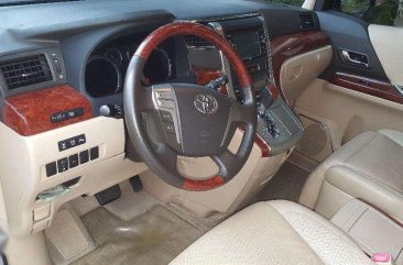 2011 Toyota Alphard Local V6 AT Silver Van For Sale 