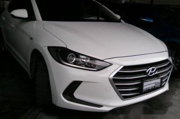 Well-maintained Hyundai Elantra Gl 2016 for sale