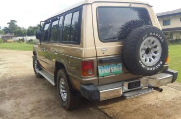 Mitsubishi Pajero 1999 V6 AT Golden For Sale 