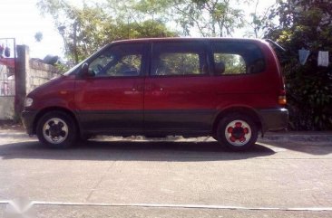 Nissan Serena 1995 AT Red Van For Sale 