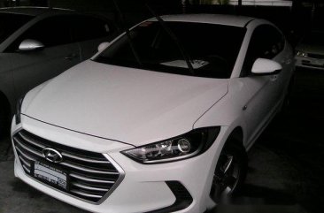 Well-maintained Hyundai Elantra Gl 2016 for sale