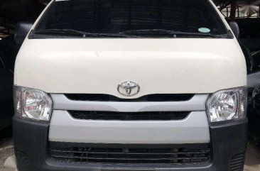 2016 Toyota Hiace 2.5 Commuter Manual White Van for sale