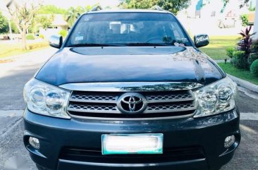 2011 Toyota Fortuner G 4x2 AT Gray SUV For Sale 