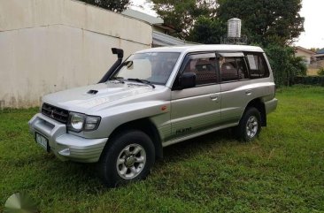 For sale Mitsubishi Pajero 1998 Field Master 4x4 with trailer