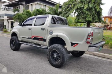 Toyota Hilux 2013 G Manual Loaded for sale