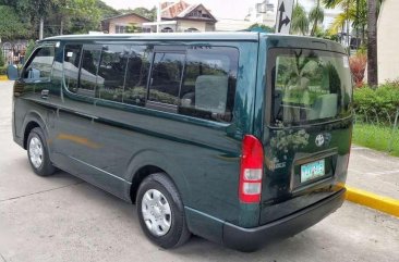 Toyota HI-ACE COMMUTER 2011 Green For Sale 