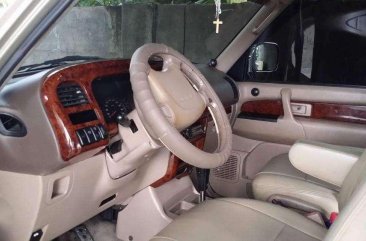 Isuzu Trooper 2003 3.0 AT Beige SUV For Sale 