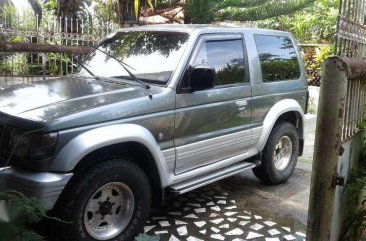 Mitsubishi Pajero 2005 4WD MT Gray SUV For Sale 