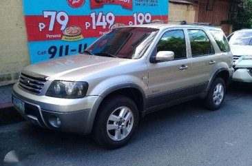 2008 Ford Escape XLT 4X4 gas matic for sale