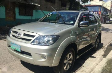 2005 TOYOTA FORTUNER Gasoline Automatic for sale