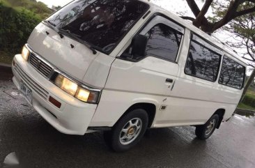 2010 Nissan Urvan Vx Shuttle 2.7 White For Sale 