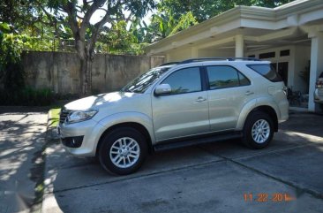 Toyota Fortuner 2012 4x2 AT Silver SUV For Sale 