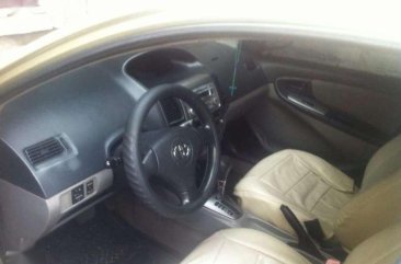 Fresh Toyota Vios 1.3 2005 AT Golden For Sale 