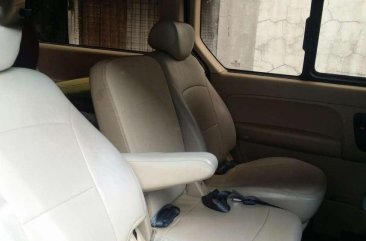 2010 Hyundai Starex VGT AT Silver For Sale 